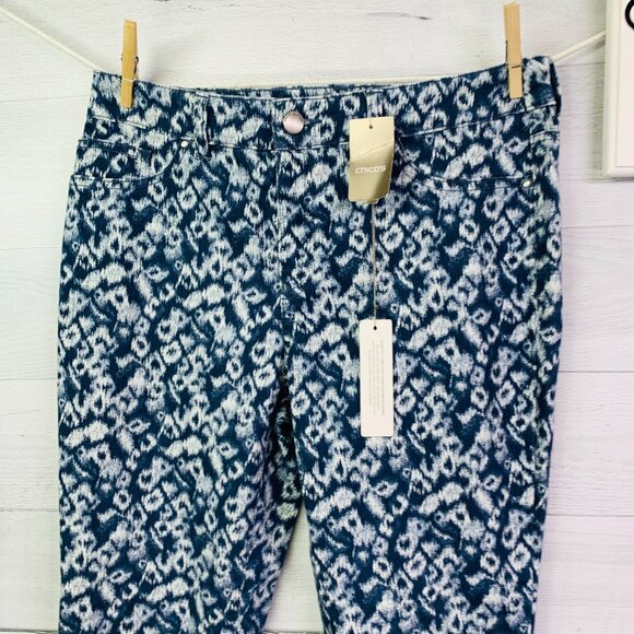 NEW Chicos Platinum Womens Arctic Animal Jeggings Stretch Denim Jeans Sz 0.5 | 6 - Picture 6 of 10